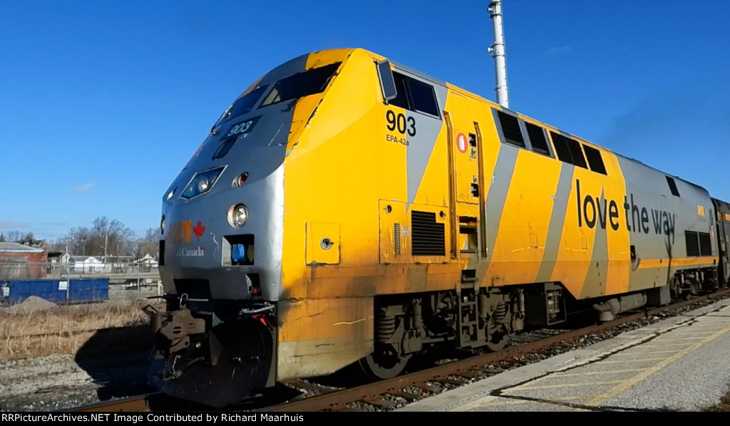 VIA Rail 903